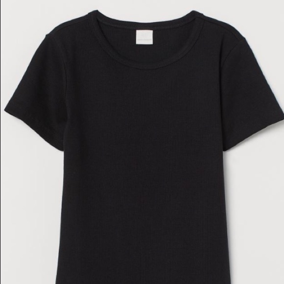 Black t-shirt - Picture 1 of 1